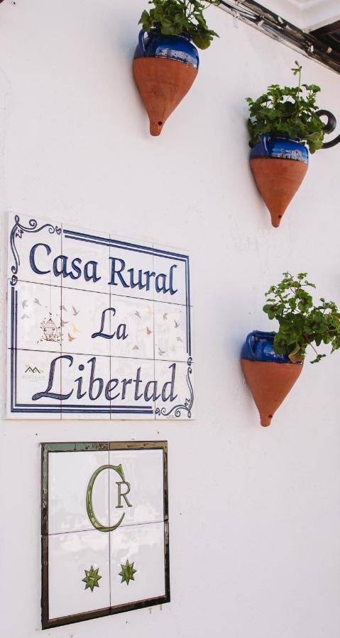 Casa Rural La Libertad โมเนสเตริโอ ภายนอก รูปภาพ